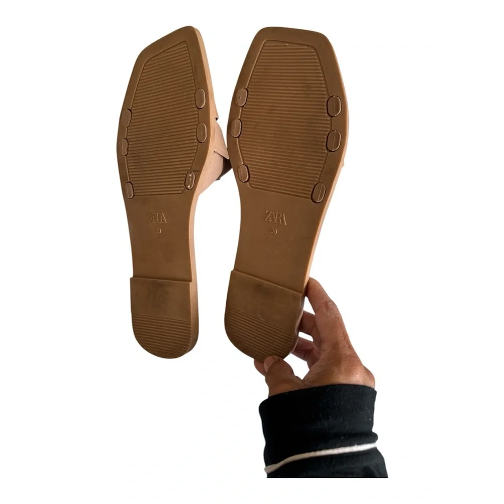 Zara NWT Rubberized Sandals, size 39(8) - Picture 8 of 11